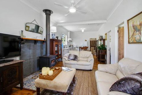 WOOLWAY - Accommodation Broadbeach 4