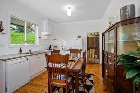 WOOLWAY - Accommodation Broadbeach 3