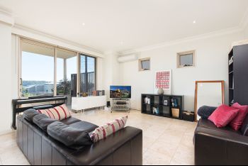 Stylish 2 Bdr Overlooking Parsley Bay H379 - Accommodation Broadbeach 0