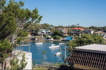 Stylish 2 Bdr Overlooking Parsley Bay H379 - Accommodation Broadbeach 2