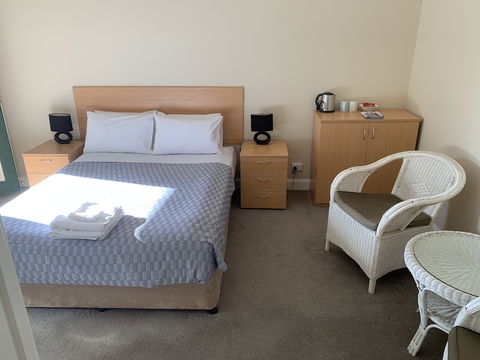 Settlers Hotel York - Accommodation Broadbeach 4