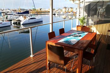 Waters Edge - Accommodation Broadbeach 0
