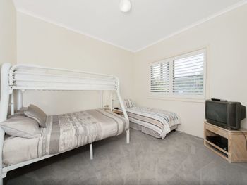 Sandy Point Road Unit 337 265 Pacific Blue - Accommodation Broadbeach 2