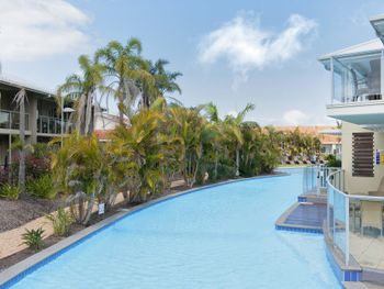 Sandy Point Road Unit 337 265 Pacific Blue - Accommodation Broadbeach 4