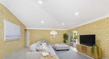 BEACHSIDE HIDEAWAY BONNY HILLS - Accommodation Broadbeach 3