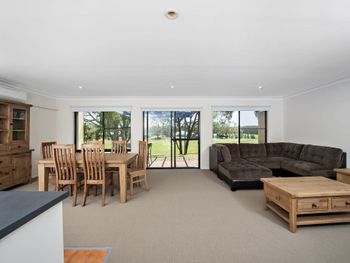 Villa 127 Horizons Golf Resort - Accommodation Broadbeach 0