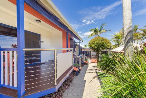 Clubyamba Beach Holiday Accommodation - Adults Only - Accommodation Broadbeach 1