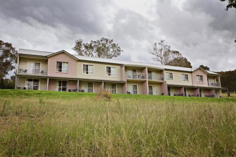 BATHURST GOLDFIELDS MOTEL On MOUNT PANORAMA - Accommodation Broadbeach 1