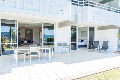 Frangipani 5 On Hamilton Island - Accommodation Broadbeach 0