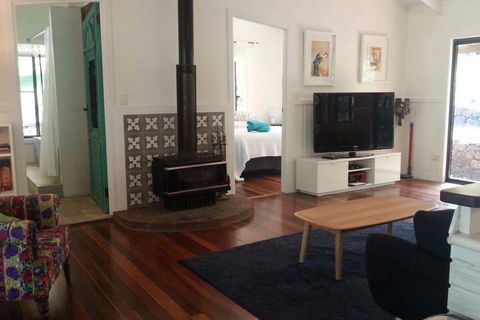 1 Bedroom Home Surrounded By Nature - Accommodation Broadbeach 6