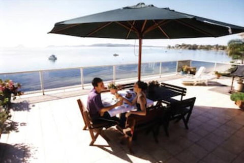 The Mitchells Waterfront Bed & Breakfast - Accommodation Broadbeach 0