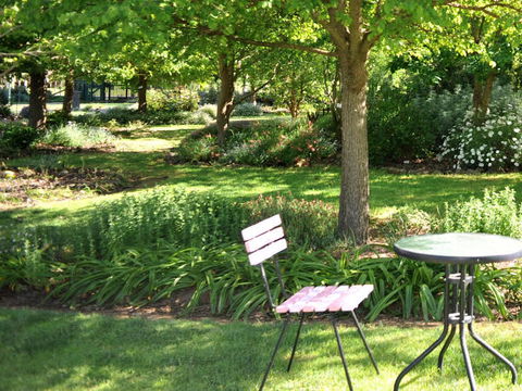 Stableford House Bed & Breakfast - Accommodation Broadbeach 4