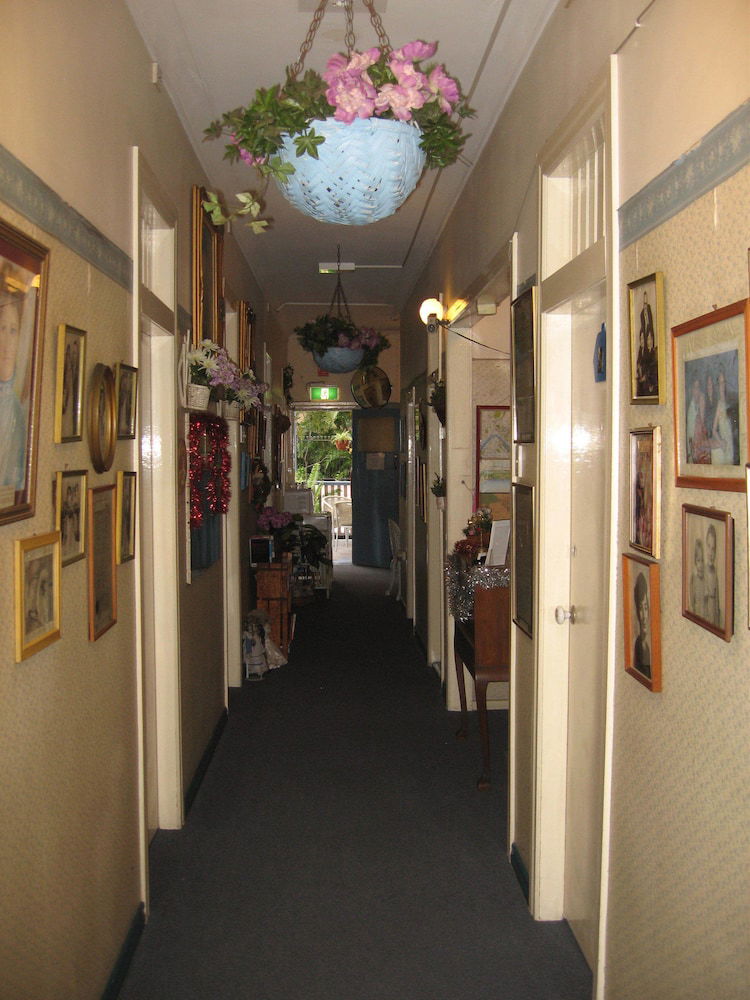 Spring Hill QLD Accommodation Broadbeach