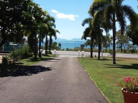 Ocean View Motel Bowen - Accommodation Broadbeach 3