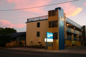 Sky View Units - Accommodation Broadbeach 4