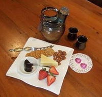 Ayr Bed  Breakfast on McIntyre - Accommodation Broadbeach