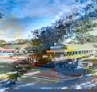 Commercial Golf Resort - Accommodation Broadbeach