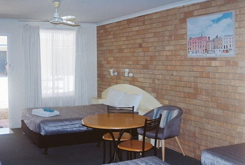 Shady Rest Motel - Accommodation Broadbeach 4