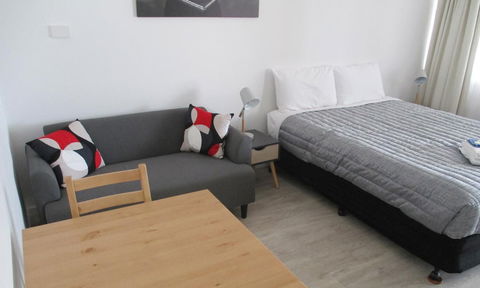 Shady Rest Motel - Accommodation Broadbeach 5