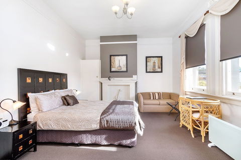 The Madsen - Accommodation Broadbeach 6