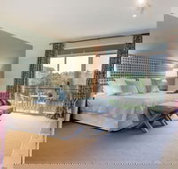 Mantons Creek Estate  Lodge - Accommodation Broadbeach