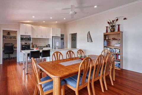 Esperance Landing - Accommodation Broadbeach 5
