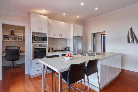 Esperance Landing - Accommodation Broadbeach 7