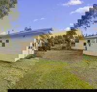 Giants Table and Cottages - Accommodation Broadbeach