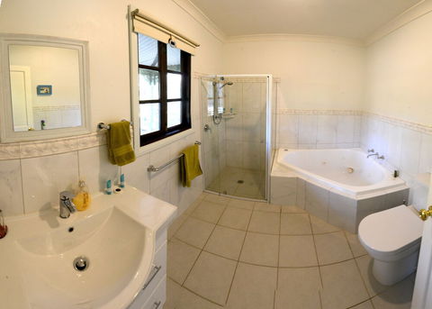 St Helens Country Cottages - Accommodation Broadbeach 5