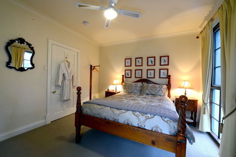 St Helens Country Cottages - Accommodation Broadbeach 6