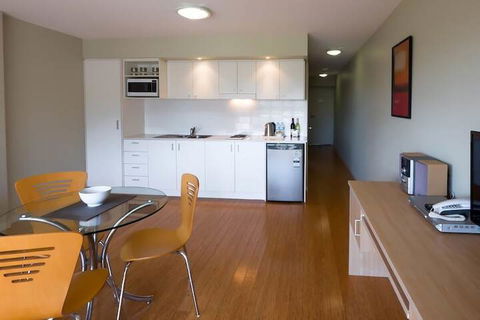 Cabarita Lake Apartments - Accommodation Broadbeach 4