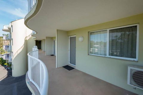 Cabarita Lake Apartments - Accommodation Broadbeach 2
