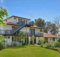 Martin Fields Beach Retreat - Accommodation Broadbeach