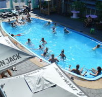 Youth Shack Backpackers - Hostel - Accommodation Broadbeach