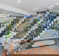 Beachside Resort - Kawana Waters - Accommodation Broadbeach