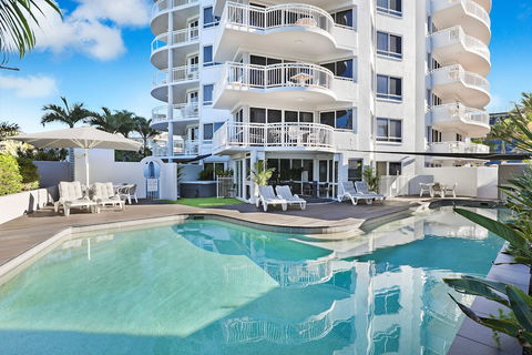 Beachside Resort - Kawana Waters - Accommodation Broadbeach 3