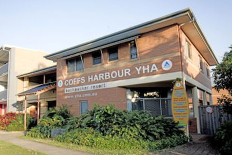 Coffs Harbour YHA Hostel / Backpackers - Accommodation Broadbeach 0