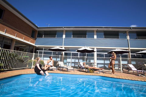 Coffs Harbour YHA Hostel / Backpackers - Accommodation Broadbeach 5