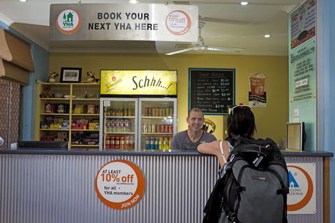 Coffs Harbour YHA Hostel / Backpackers - Accommodation Broadbeach 6
