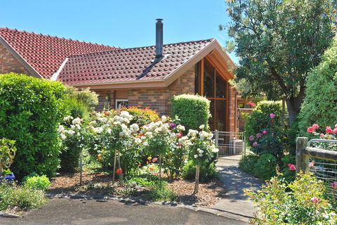 Langbrook Estate Cottages - Accommodation Broadbeach 3