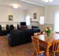 Country Gate Cottages - Accommodation Broadbeach