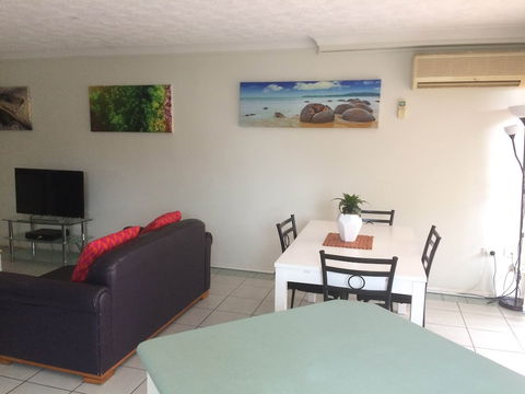 Santa Fe Apartments - Accommodation Broadbeach 2