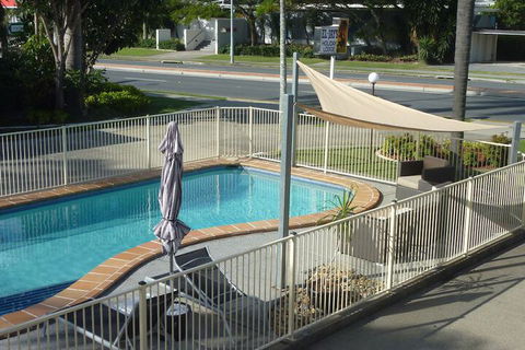Jadran Motel & El Jays Holiday Lodge - Accommodation Broadbeach 3