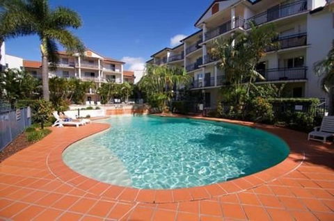 Blue Water Bay Luxury Villas - Accommodation Broadbeach 5