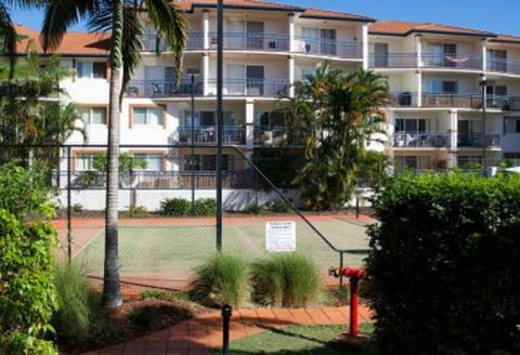 Blue Water Bay Luxury Villas - Accommodation Broadbeach 0