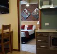 Glenelg Gateway Apartments - Accommodation Broadbeach