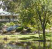 Granite Gardens Cottages  Lake Retreat - Accommodation Broadbeach