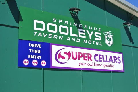 Dooleys Springsure Tavern And Motel - Accommodation Broadbeach 0