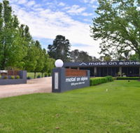 Motel On Alpine - Accommodation Broadbeach