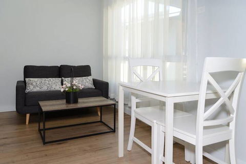 Motel On Alpine - Accommodation Broadbeach 6